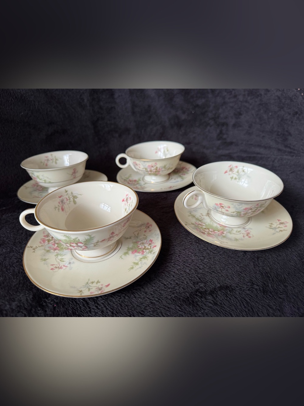 Theodore Haviland New York Apple Blossom 4 Cups & Saucers